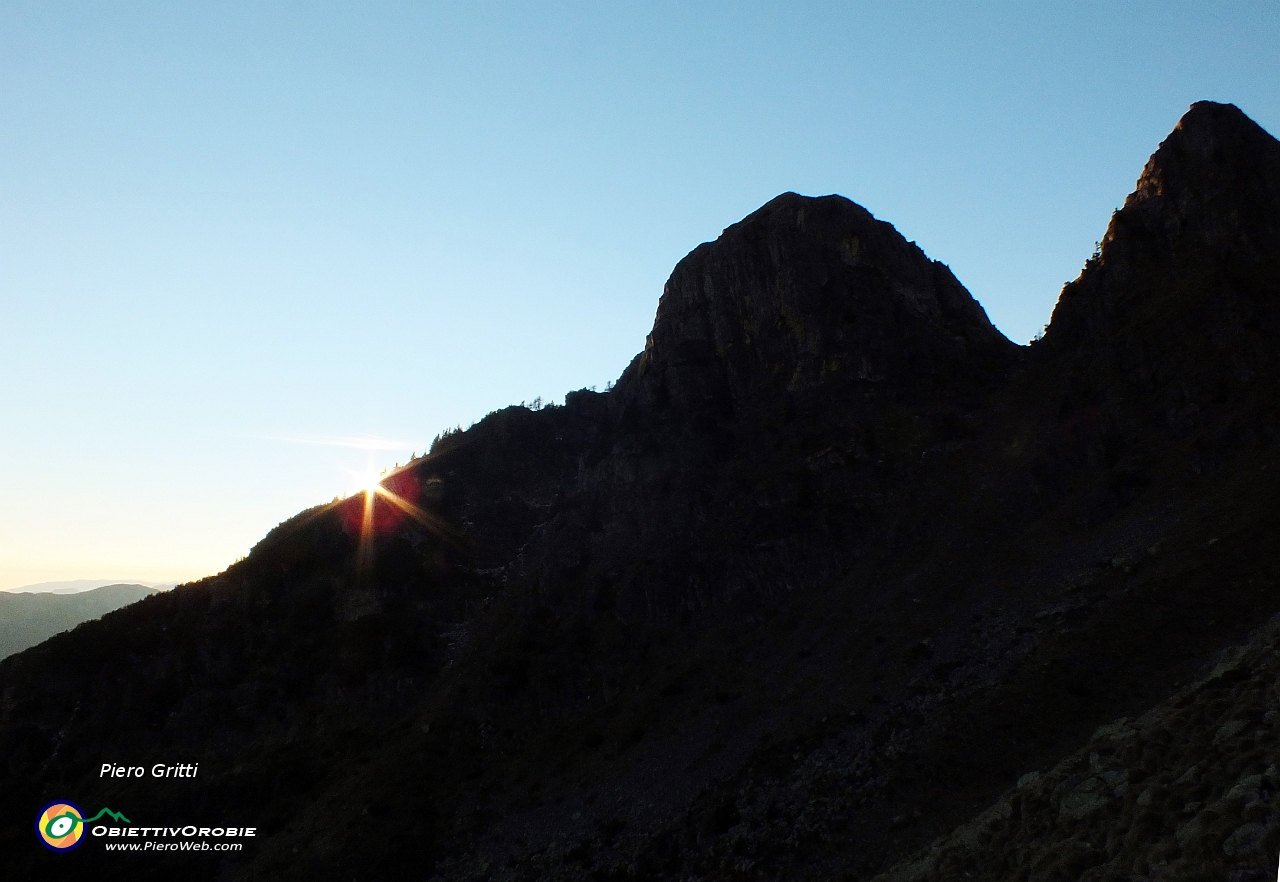 78 tramota il sole dal monte....JPG